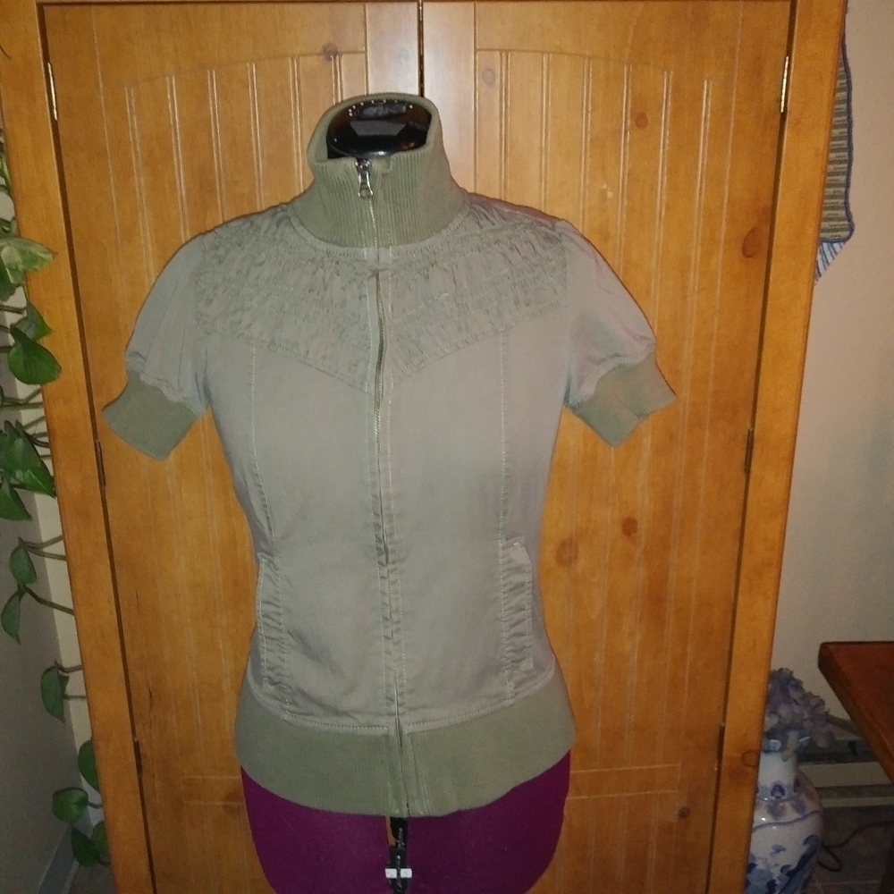 Vintage Rubbish Short Sleeve Turtle Neck Jacket